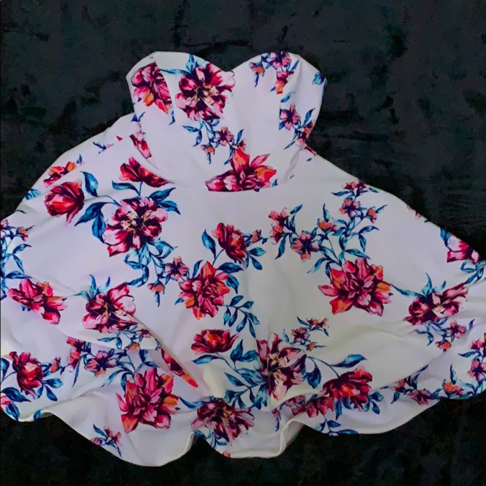 B. Darlin ~ juniors crepe printed mini dress 💓💓